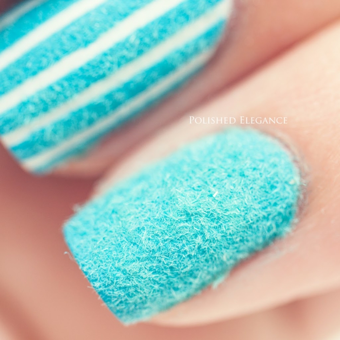 vingernagels ontwerp harige nagels nail art harige nagels lichtblauwe polishedelegance