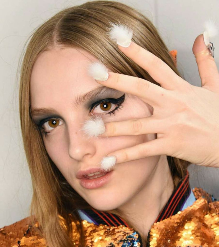 vingernagels ontwerpfoto's witte vacht nail art harige nagels stijl