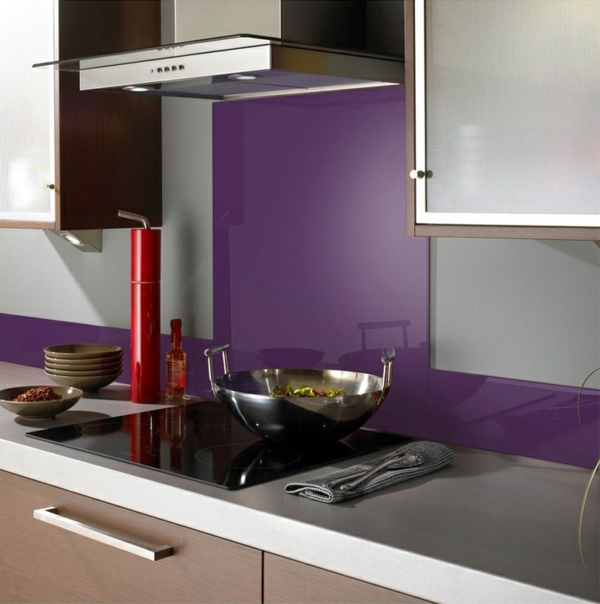 平铺的镜子厨房玻璃厨房防泼溅保护厨房玻璃墙紫色