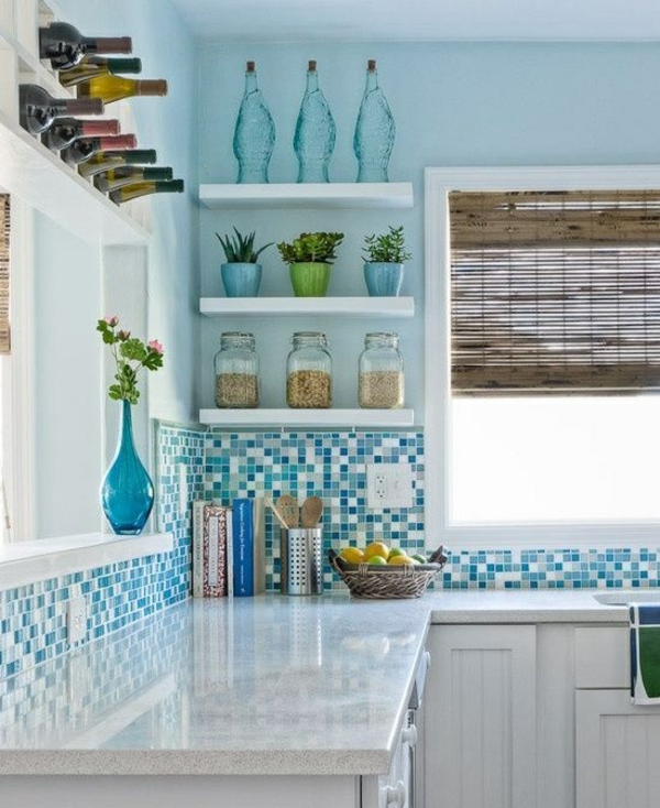 Πλακάκια καθρέφτη κουζίνα ιδέες τοίχο κουζίνας μωσαϊκό πλακάκια σε μπλε χρώμα