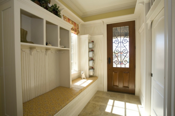 走廊陈设品家具想法地板砖衣橱墙壁架子长凳
