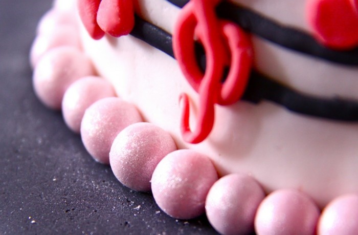 srdce koláče s fondant recept růžový detail