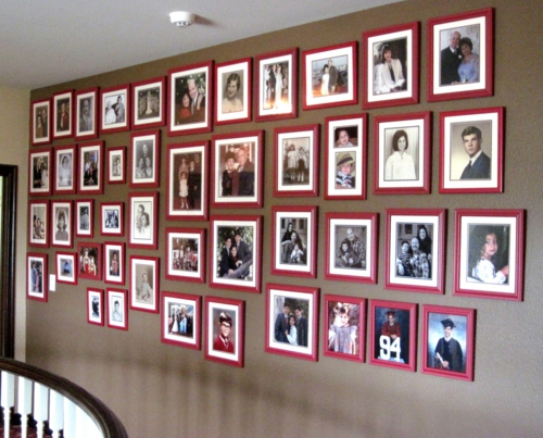 Снимка стена със семейни снимки дизайн на живо семейна поръчка