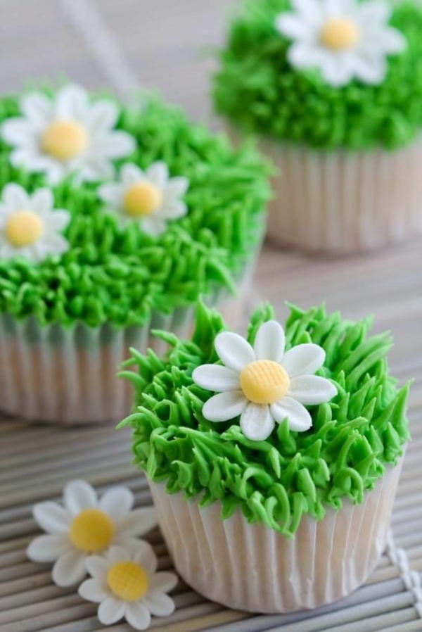 cuadros de flores de primavera pequeñas tartaletas para hornear flores decorativas de azúcar
