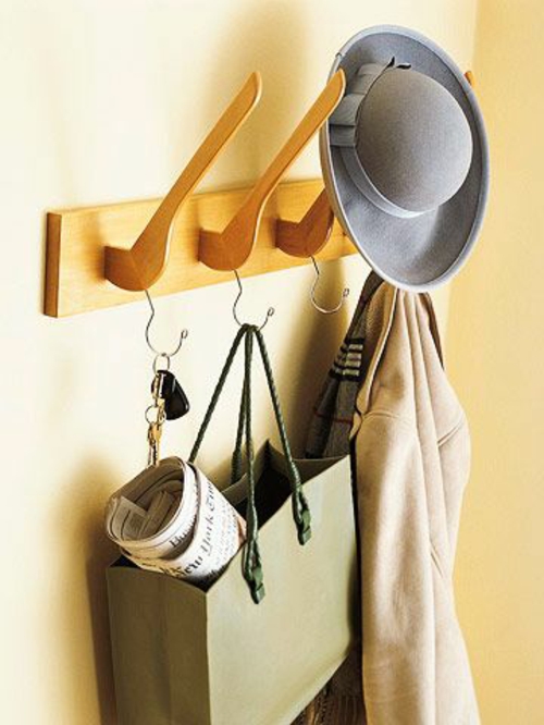 Recycle coat rack has DIY clothes stand to build yourself
