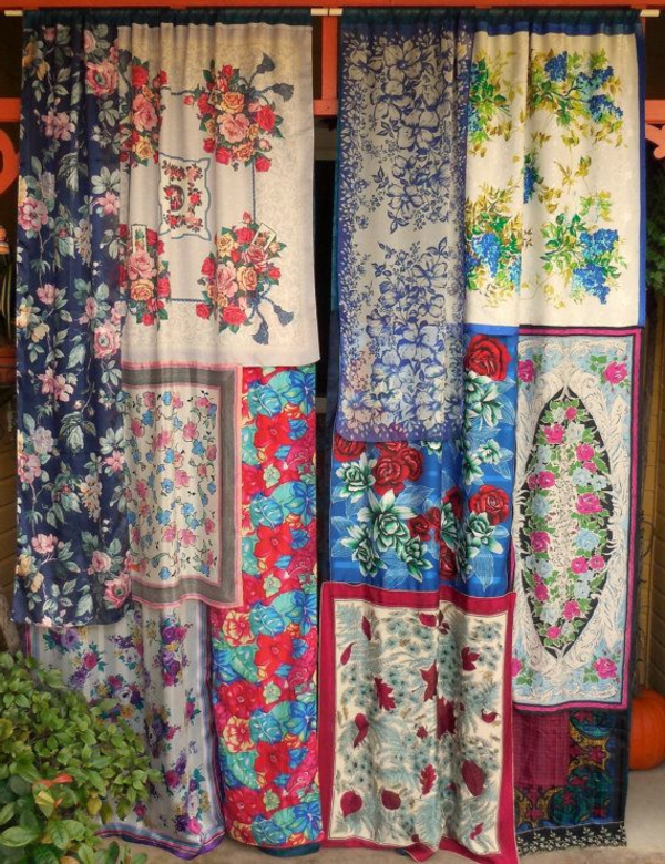 curtains decorating floral pattern