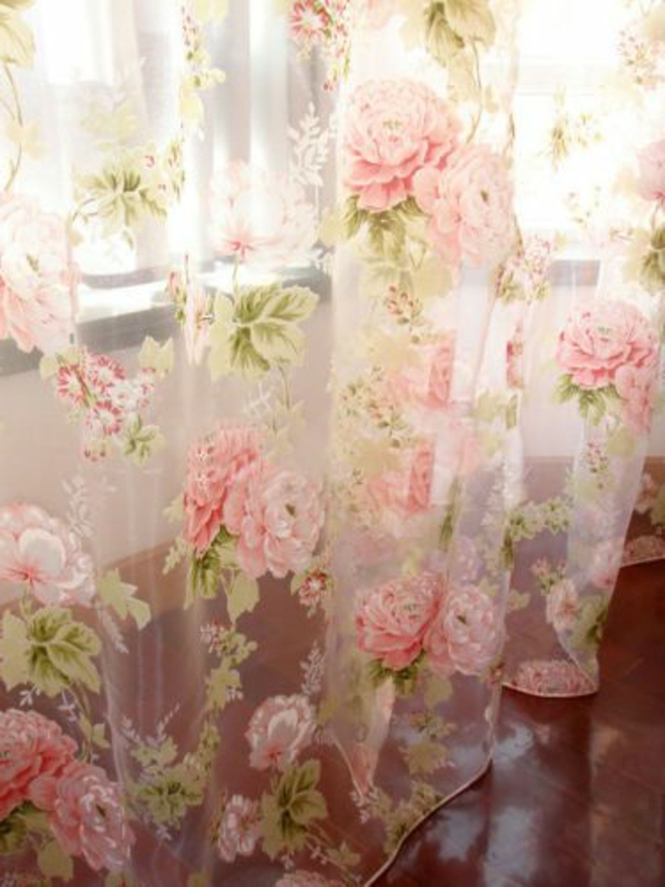 curtains decoration suggestion roses motifs
