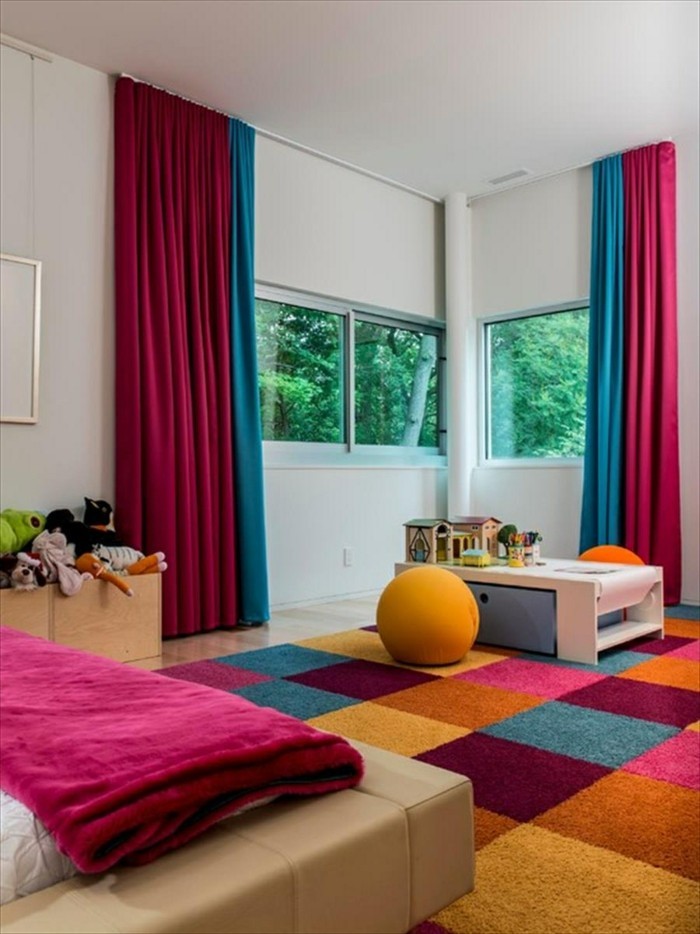 生活想法卧室苗圃窗帘在鲜明的色彩