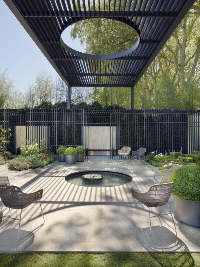 idées de conception de jardin zone de sièges moderne avec petit étang
