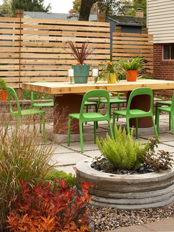 idées de jardin intimité en bois table à manger chaises