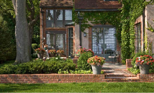 aménagement paysager de jardin avec briques jardin paysager fleurs pelouse