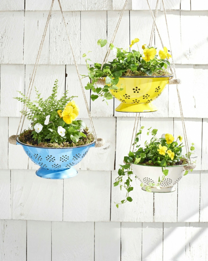 gardening ideas diy flowerpot upcycling decoys kitchen sieves
