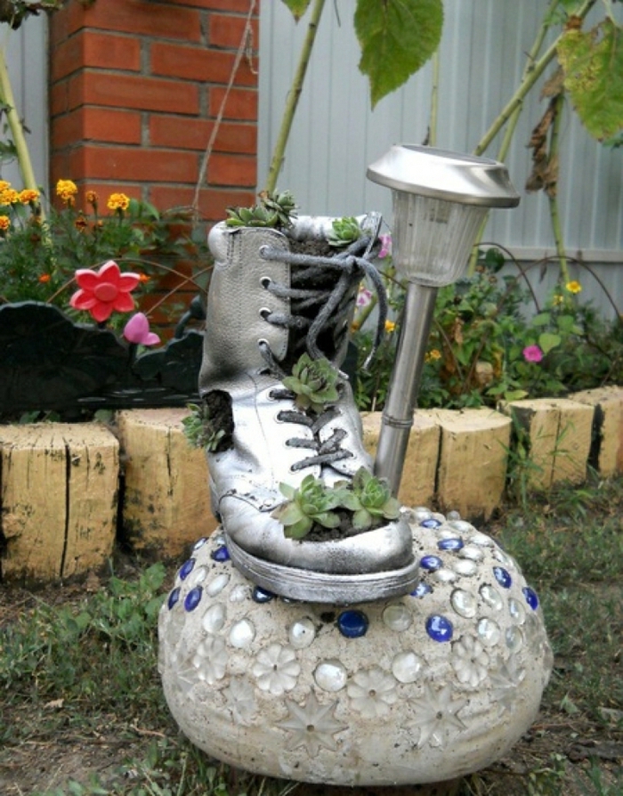puutarhan ideoita vanhoja kenkiä hopea sprout sukkulentena