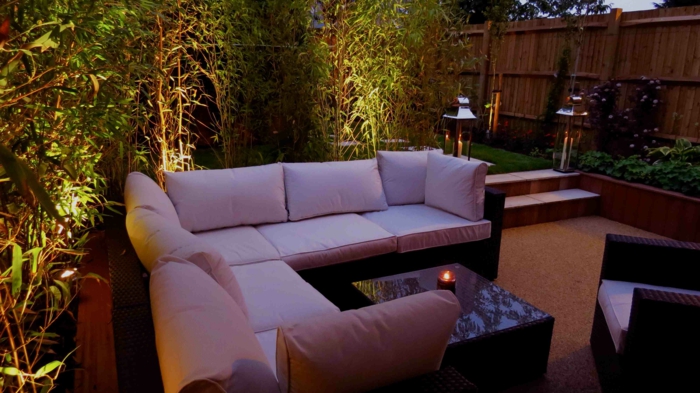 ιδέες κηπουρικής φωτισμός κήπου άνετα καναπέδες