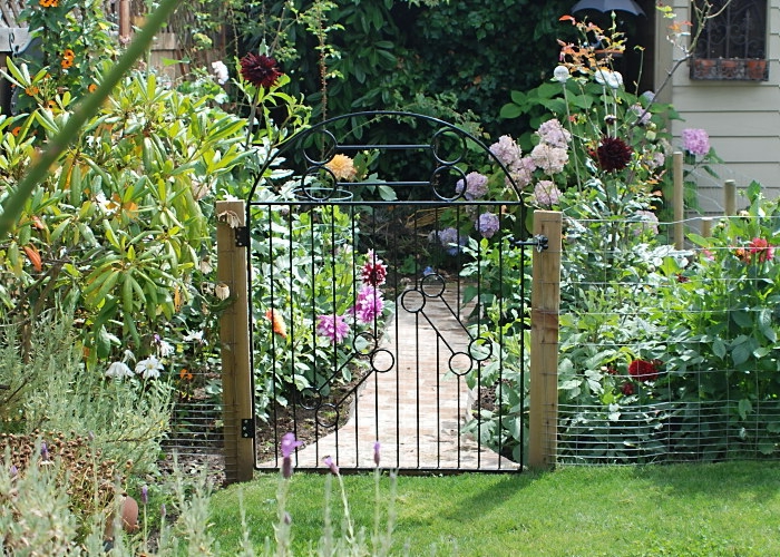 garden gate garden landscaping flowers