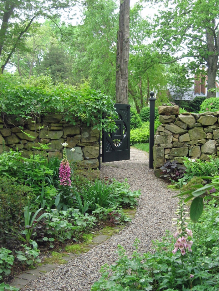 porte de jardin noir élégant jardin design