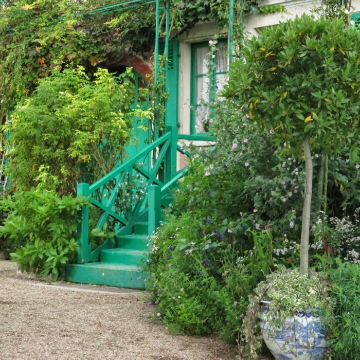 现代园林设计户外楼梯草药绿色楼梯