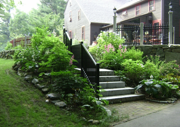 户外楼梯草药露台花园