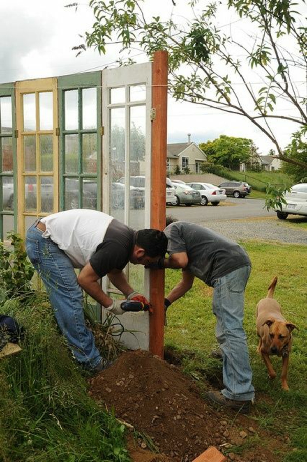 Gartenzungestaltung градински идеи градинска ограда себе си направи стари входни врати