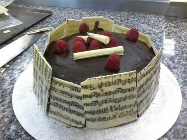 كعكة عيد ميلاد كعكة الموسيقى ملاحظات الأغنية