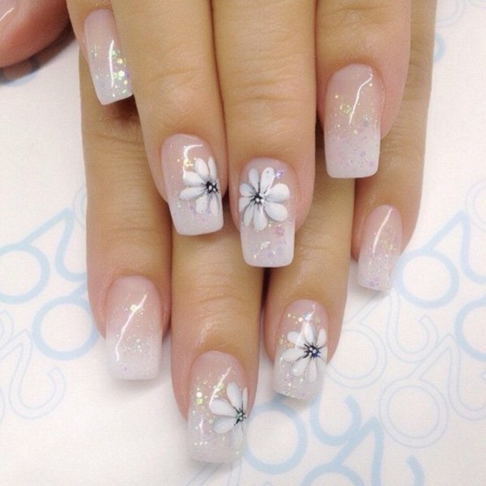 gel nagels voor bruiloft moderne nagel ontwerp bloemen glitter