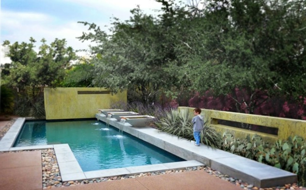 Bianchi design piscine jardin décoré