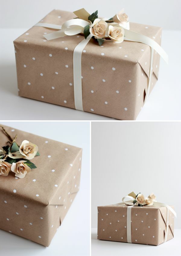 подаръци красиво пакет-рисунък от изкуствени цветя
