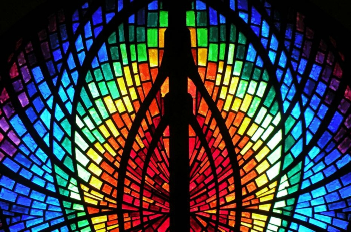 vidrio pintado fragmento de ventana de la iglesia