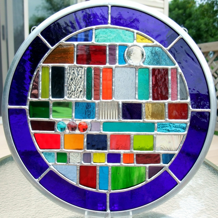 vidrio pintado vitragen ventana geometría círculo colorido