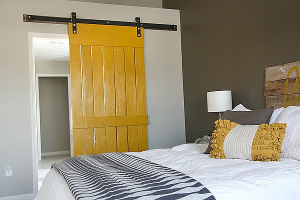 sliding doors build wood yellow bedroom