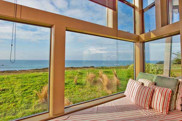 уютни седалки за прозорци и прозорци за заливи - 36 готини идеи