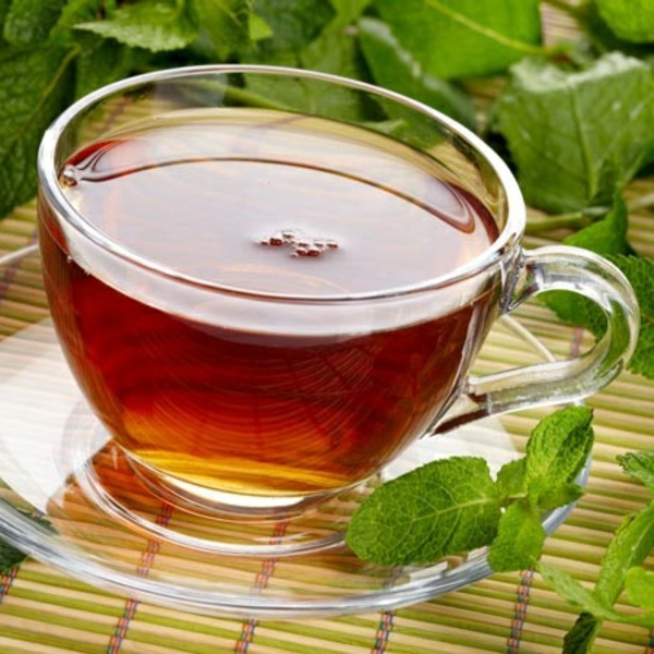 vihreän mintun valmistaminen teetä