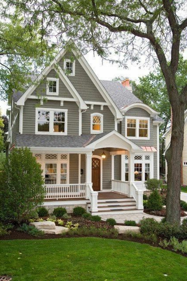 fasade i grått, elegant hus