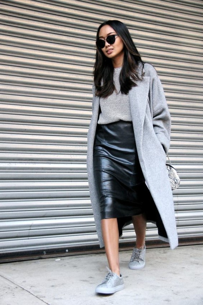 šedý kabát outfit tužka sukně módní trendy