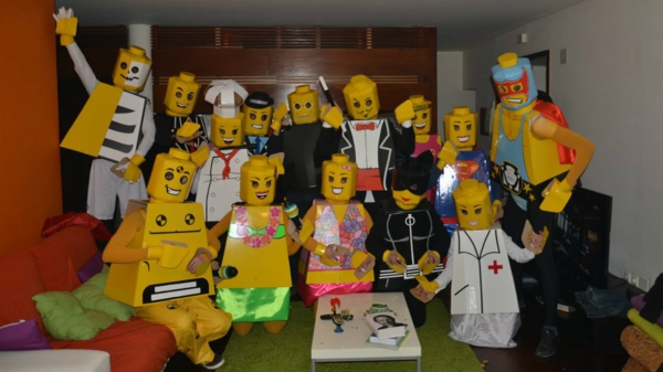 групови костюми, прилепващи аус лего
