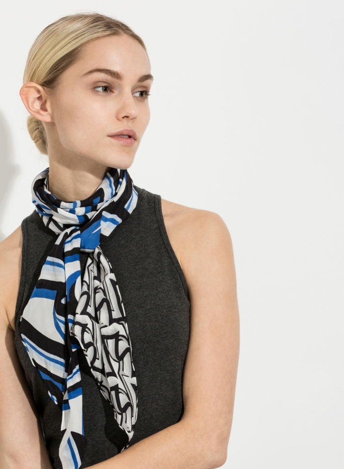 scarf binders silk spring variants to tie and wear on black