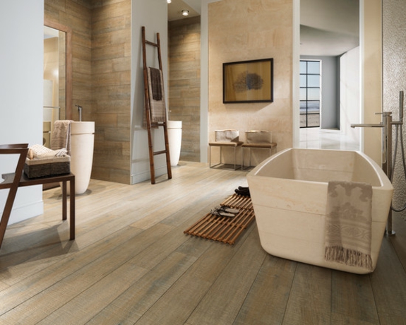 πετσέτα σκάλα ξύλινο κρεβάτι έπιπλα δωμάτιο ανεξάρτητη μπανιέρα ξύλινο πάτωμα