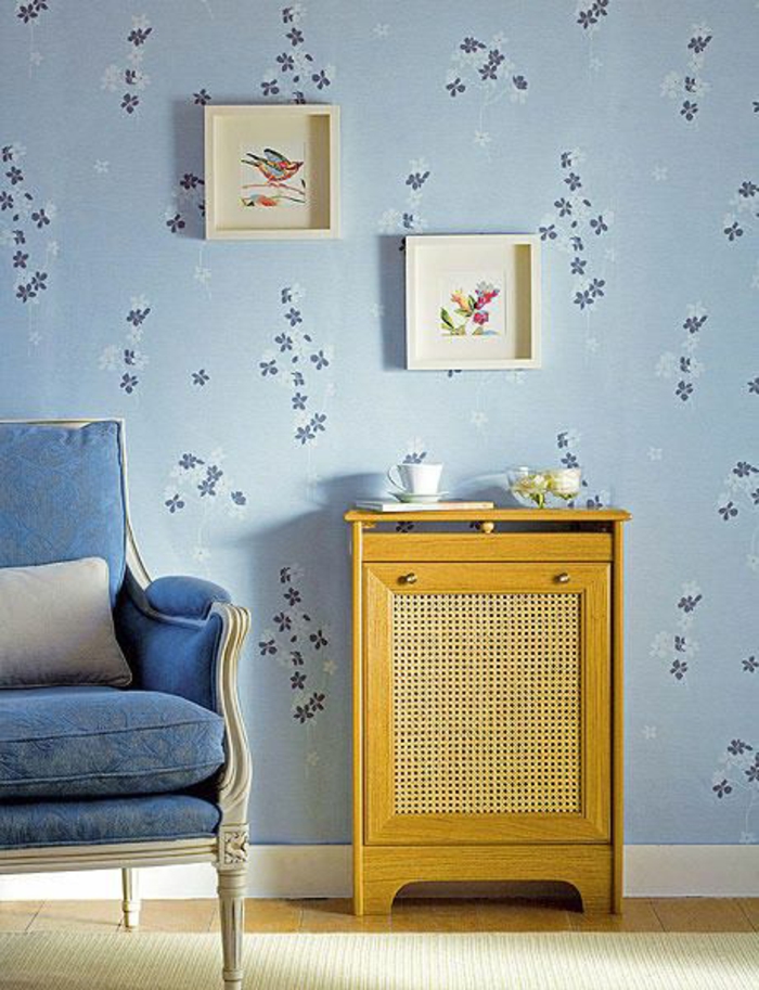 radiator beklædning stue kabinet rococo lænestol tapet blomstermønster