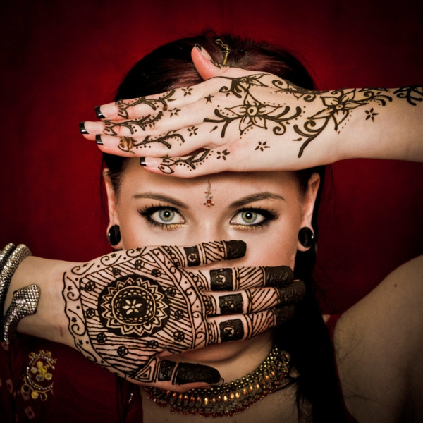 alheña patrón manos decoración indio oriental