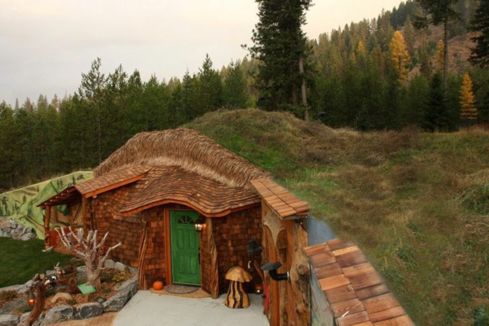 хабит къща изграждане себе си дърво трева САЩ планина
