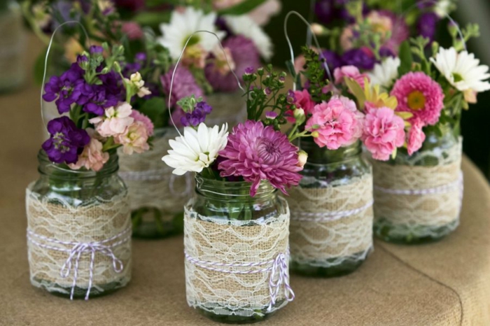 bruiloft ideeën recycling ideeën vasicels zelf tinker kant garen zomerbloemen