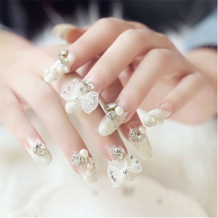 bruiloft nagels goud glitter kant nagels
