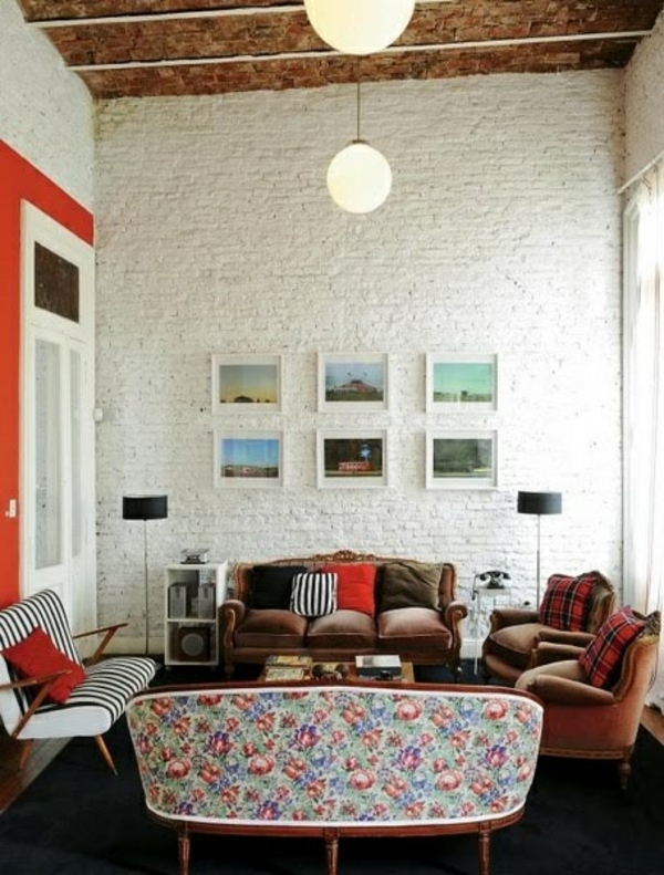 aukštos lubos gyvenamasis kambarys gražus sienų spalvos svetainė