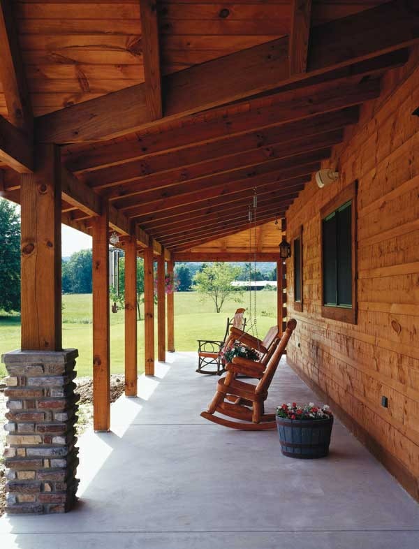 maison en bois avec porche en bois véranda elle-même construire des dalles de béton