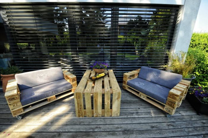 palettes en bois bricolage meubles de jardin self-made palette en bois meubles canapés table basse