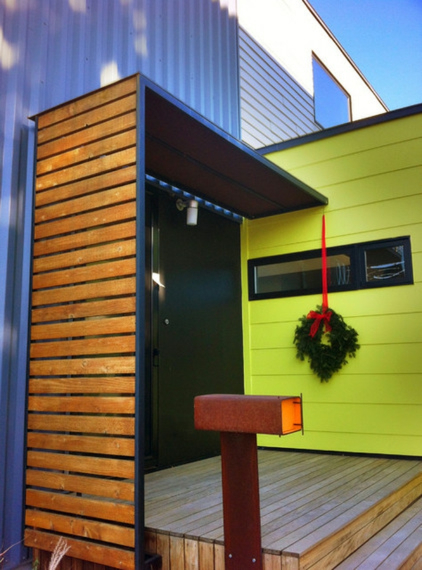ideer til design brevboks rustfrit stål moderne arkitektur hus indgang træ veranda