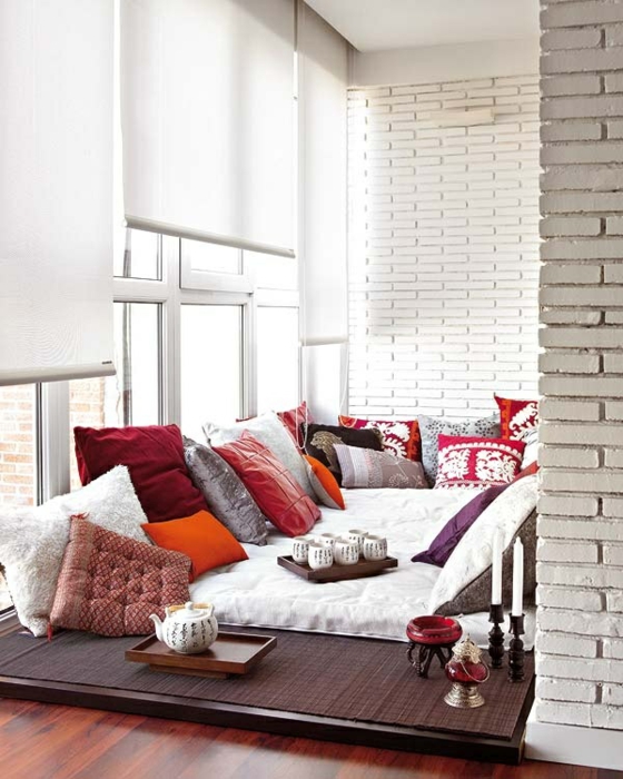 Idea-terrace-design Asian style low-lying thrown wood floor curtains
