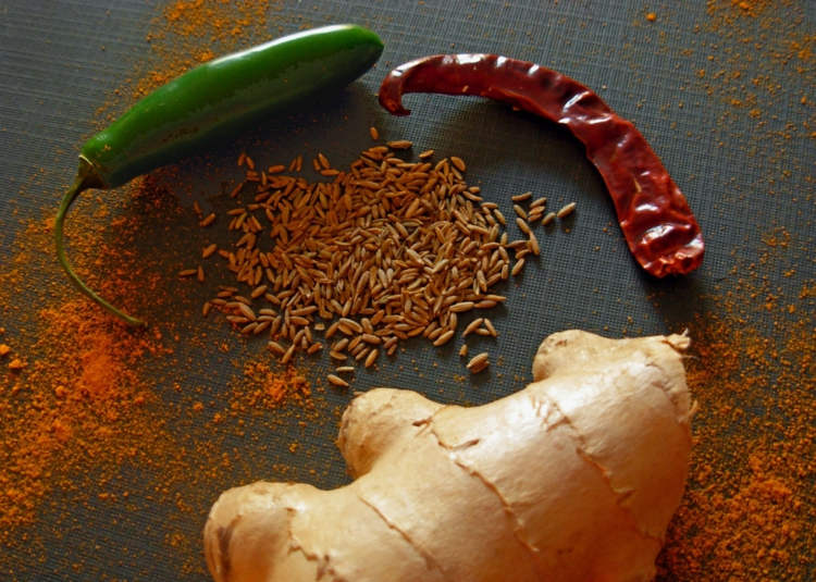 Indiase specerijen staan ​​voor Indisch eten koken