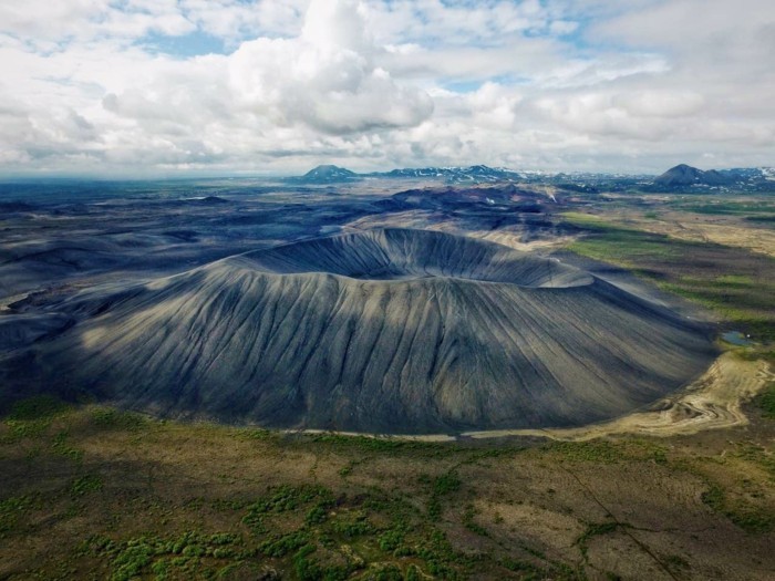 Área del volcán del paisaje de Islandia