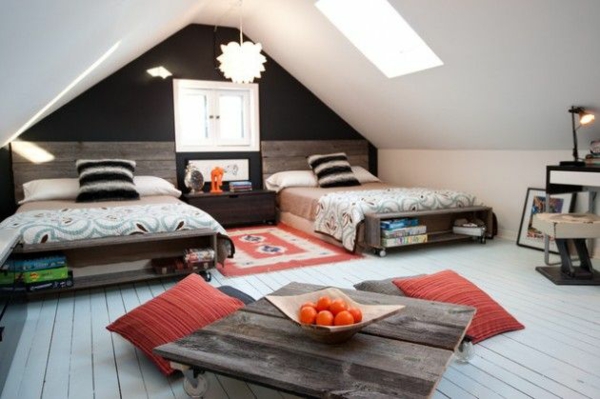 Habitación para adolescentes con 2 camas colgantes mesa de luz colgante